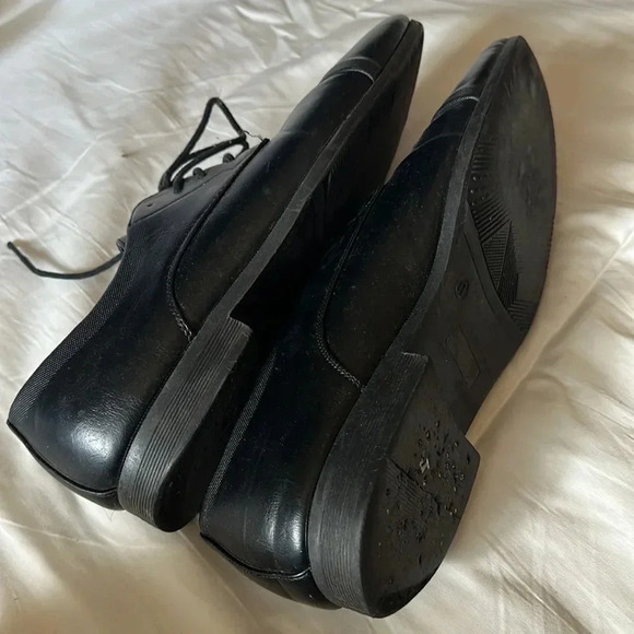 Black Lace up Dress Shoes - Picture 3 of 3